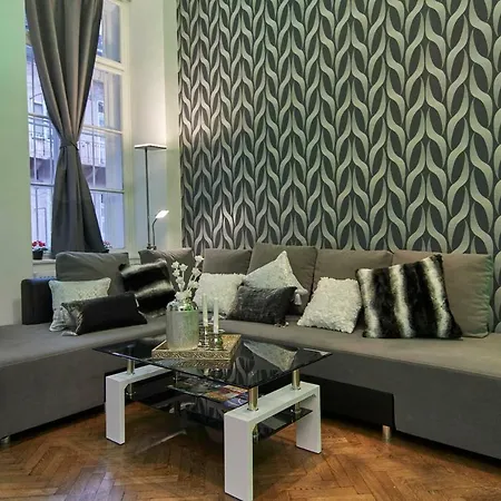 Feel Different Apartment *