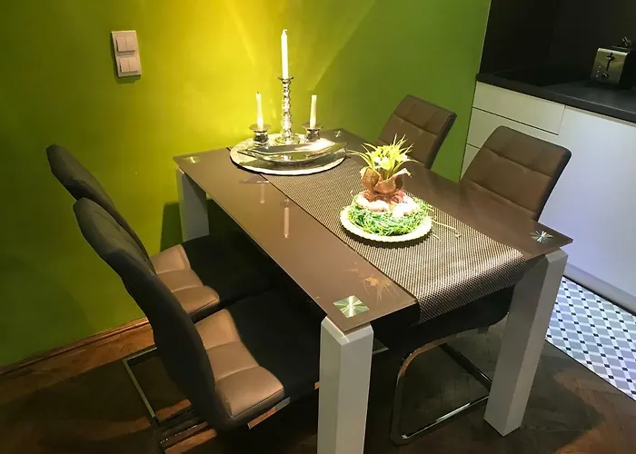 Feel Different * Budapest