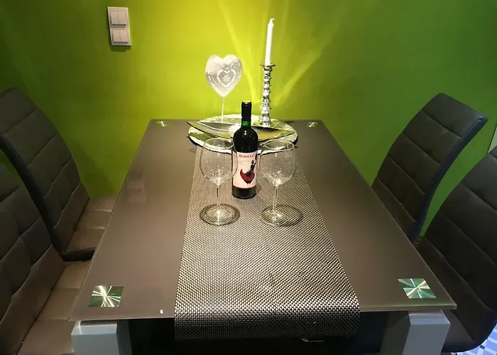 不同凡想公寓 *